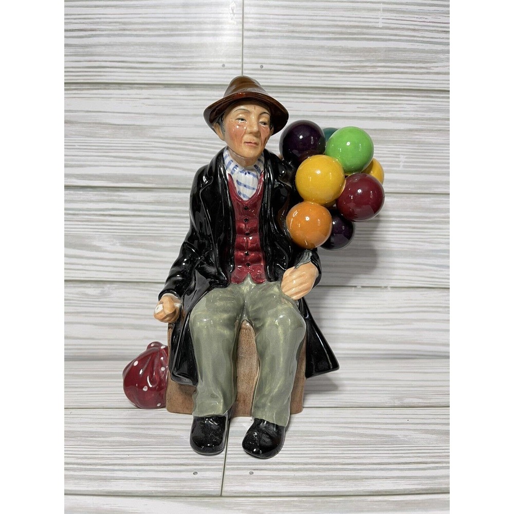 Royal Doulton Porcelain Figurine HN 1954 The Balloon Man - 7" H (# 1025)